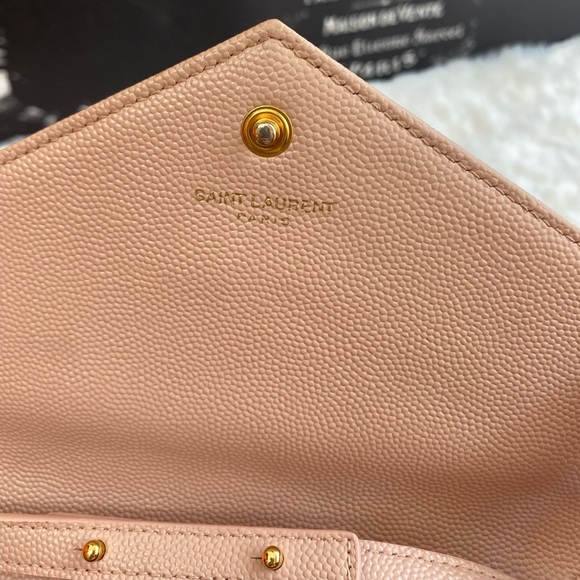 Saint Laurent Monogram Envelope - Picture 9 of 14